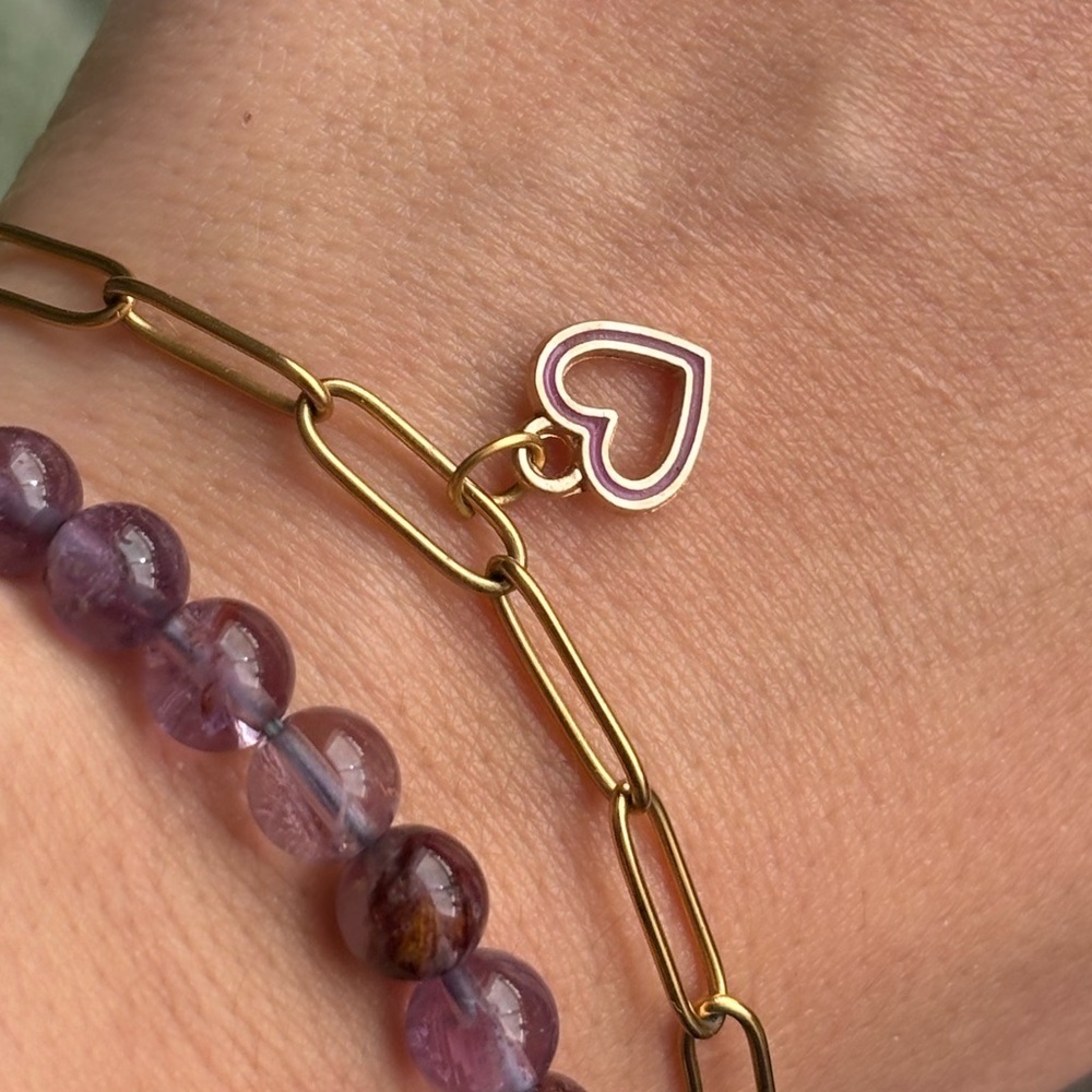 Handmade Kendra Scott Style Elegant Gold and Purple Heart Charm Bracelet! - Picture 3 of 8